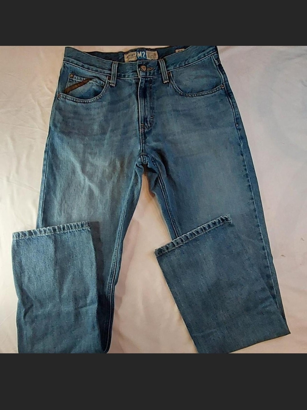 Ariat Men's 30/34 Relaxed Bootcut denim jeans Excellent condition